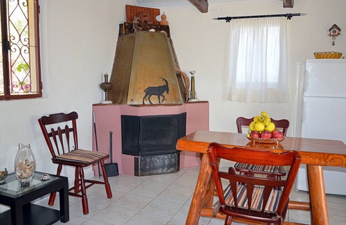 Makrys Tichos Villa | Walking distance to beach, tavern, grocery ★ Seaview ★ Private Pool