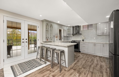 Brampton Apartment | Walkout Basement with Private Entrance