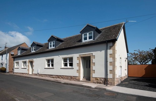 Coldstream Cottage | Wall Cottage in Coldstream, Scottish Borders - sleeping 4 guests in 2 bedrooms