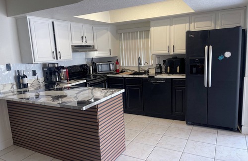 Port Orange House | Wall Street Retreat - Modern , Luxury, Near Beach!
