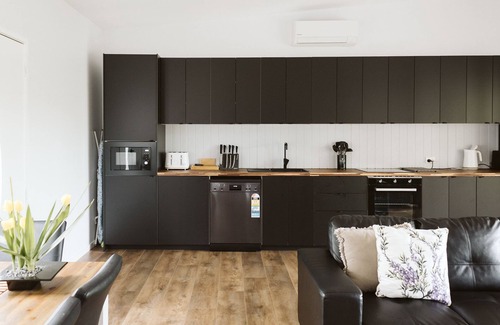 North Maleny House | Wallaby - Private 2 Bedroom, 2 Bathroom House Overlooking Ponds and Parkland