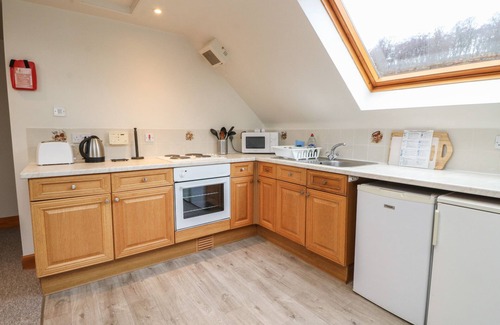 Loch Tay Cottage | WALLACE, pet friendly in Kinloch Rannoch