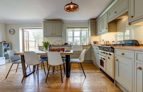 Evenley House | Walnut Cottage | Evenley Holiday Let | 2 Beds & Sleeps 4