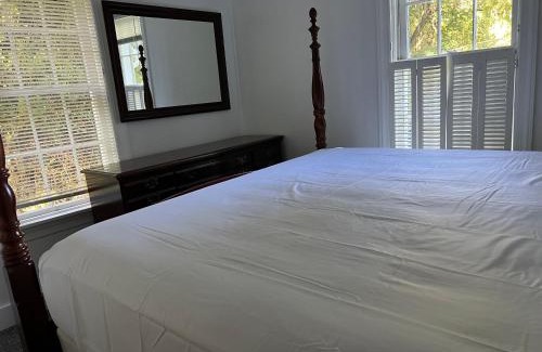 Owings Mills House | Walnut