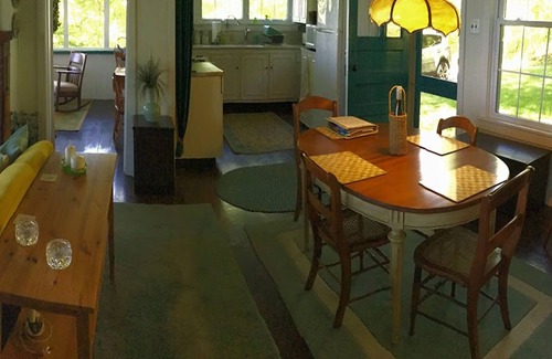 Lodi Cottage | Want a quiet lakeside getaway? Our 50s-era cottage is perfect for you.