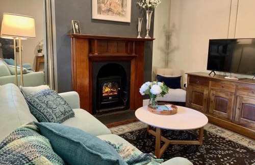 Fremantle House | Warders Cottage: Iconic Cottage in the Heart of Freo
