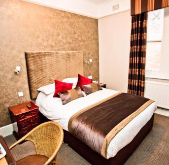 Folkestone Hotel | Wards Hotel & Restaurant