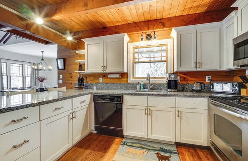 Wardsboro House | Wardsboro Family Home: 7 Mi to Mount Snow!