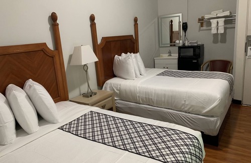 Tenderloin Hotel | Warfield Hotel