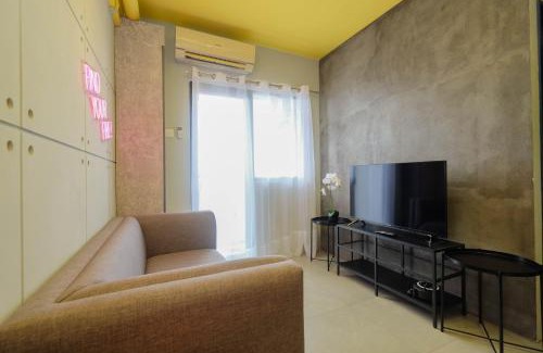Cipulir Apartment | Warm and Comfort Stay 2BR Pakubuwono Terrace Apartment By Travelio