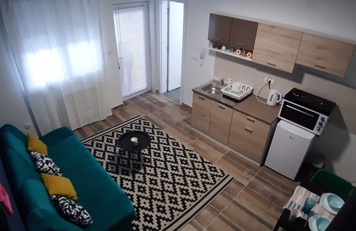 Grbavica Apartment | Warm and friendly home away from home