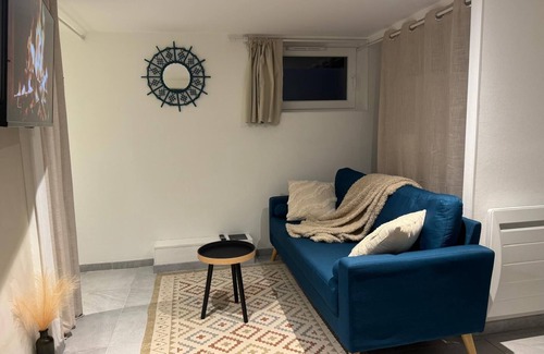 Naives-Rosieres Apartment | Warm, atypical apartment