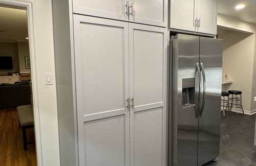 Studio City House | Warm California Retreat with Brand New Kitchen ideally Situated!