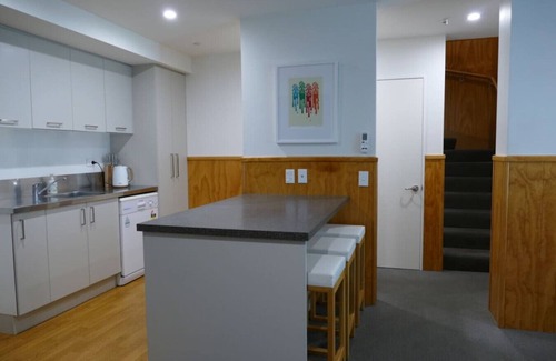 Upper Riccarton House | Warm & Welcoming on Athol