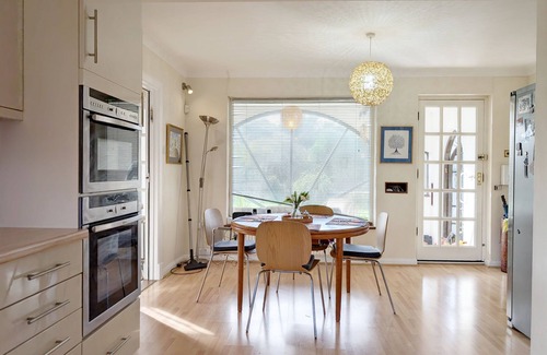 Selsey Cottage | Warner Wood - Selsey - sleeps 15 guests in 5 bedrooms