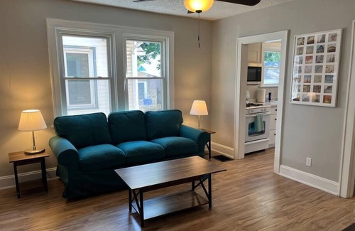 Norwood House | Warren, 1 Bedroom Unit near Xavier, Downtown