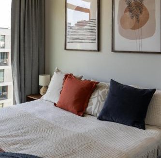 Centrum Apartment | Warsaw Prestige Suites - 86m2, Two-Level Loft, Parking - by Rentujemy