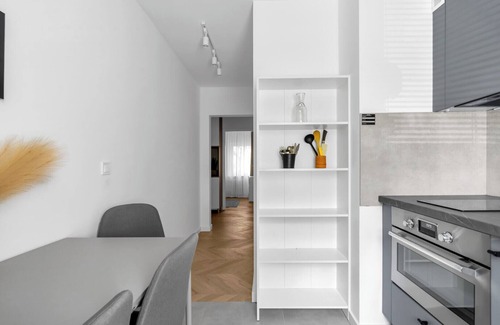 Okecie Apartment | Warszawa Rakowiec Stylish Apartment