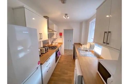 Newcastle-upon-Tyne House | Warwick street Professional Let (Newcastle)