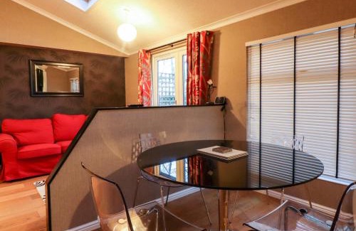 Ripley House | Washburn Lodge