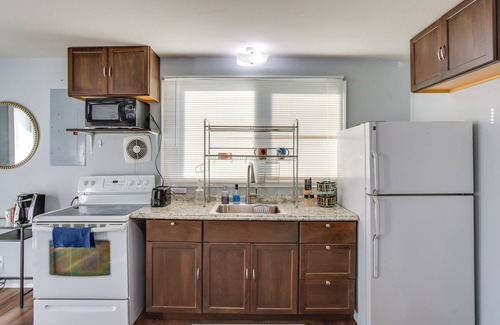 Des Moines Apartment | Washington Vacation Rental Near Seattle & Tacoma