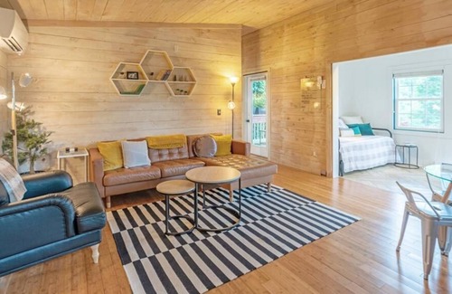 Mill Ridge House | Watauga Wyatts- NEW PROPERTY LISTING- Standing 15% Discount- Affordable, Cute, and Modern Mountai...