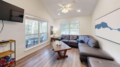 New Braunfels House | Water Haus