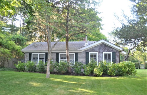 Water Mill Cottage | Water Mill, charming country cottage