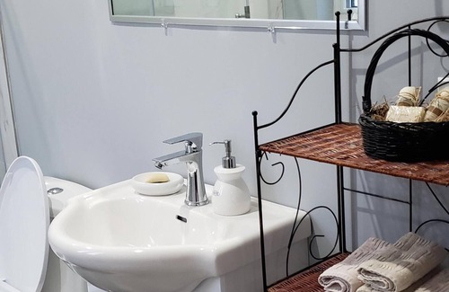West Porpoise Bay House | Water & Mountain Views - Cute but spacious & cozy brand new studio