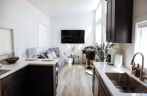 Auburn Apartment | Water's Edge Chalet at Lakewood