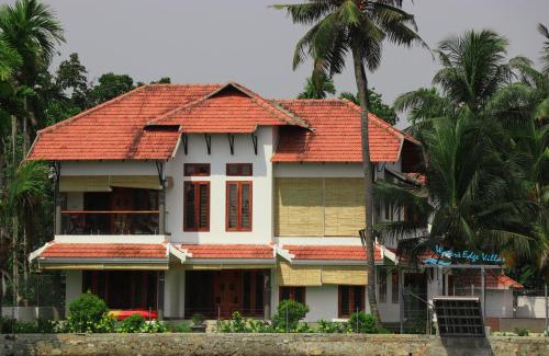 Mankombu Bed & Breakfast | Water's Edge Villas
