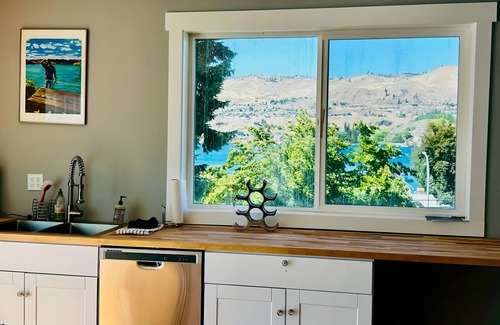Chelan Apartment | Water Street Retreat