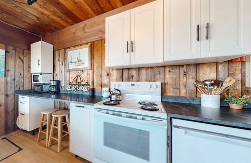 Aquinnah House | Water-view home with large deck, balcony, enclosed sunroom & peaceful location