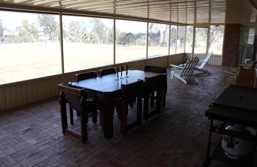 Wollomombi House | Waterfall Way Farmstay