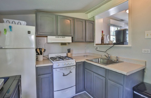 Leesburg Cottage | Waterford Cottage King The Village