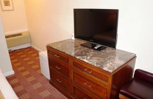 Waterford Hotel | Waterford Inn