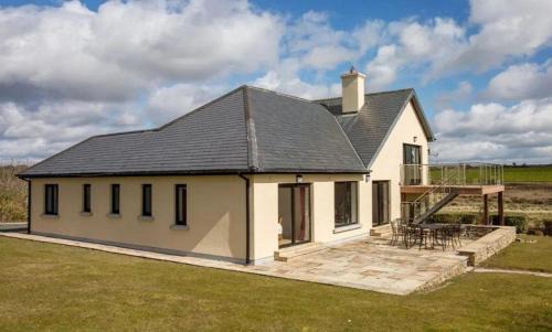 Ardmore Villa | Waterford Villa 5 Bed Beach Retreat