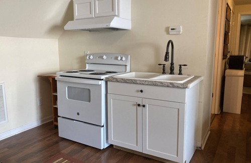 Terrell Apartment | WATERFRONT! Lake Norman Vacation Rental and Corporate Housing 2 Bedrooms