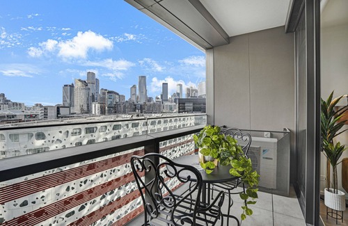 Docklands Apartment | Waterfront 1BR Docklands Apt Collinsst Freeparking