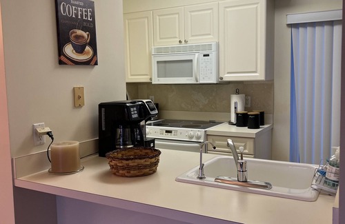 Harbor Beach Apartment | WaterFront-1BR 1B Pool,Walk to Beach,Parking #6