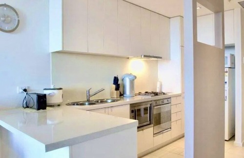 Docklands Apartment | Waterfront 2 BD Apartment in the heart of Docklands