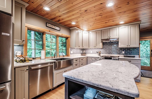 South Pond Shores House | Waterfront 4-bedroom home on South Pond, Greenwood