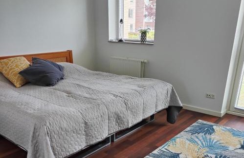 Norresundby Apartment | Waterfront - Apartment - free parking
