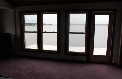Swansea Apartment | Waterfront apartment