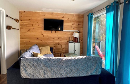 Hastings Highlands Cottage | Waterfront Bancroft Cottage - Family friendly waterfront