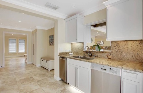 Florida North Atlantic Coast House | Waterfront! Boat Dock and Guesthouse