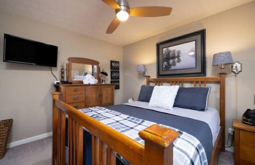 Stanardsville House | Waterfront Cabin 20 Mins to National Park & Massanutten!