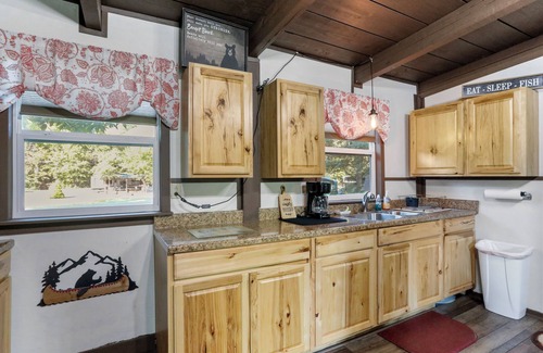 Hedgesville Cabin | Waterfront Cabin overlooking the Potomac River W/Hot Tub, firepit, pavilion