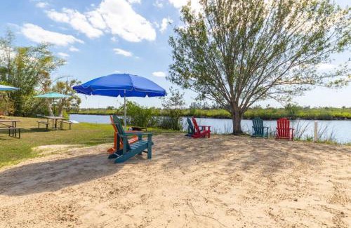 Punta Gorda Apartment | Waterfront Condo #8