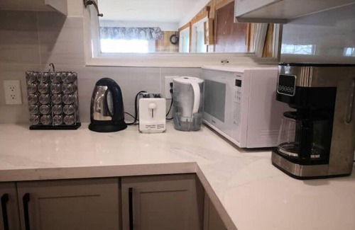 Omemee Cottage | Waterfront Cottage with Panoramic Lake View and Great Privacy